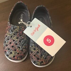 Cat & Jack Kids Shark Water Shoes - Black and Yellow